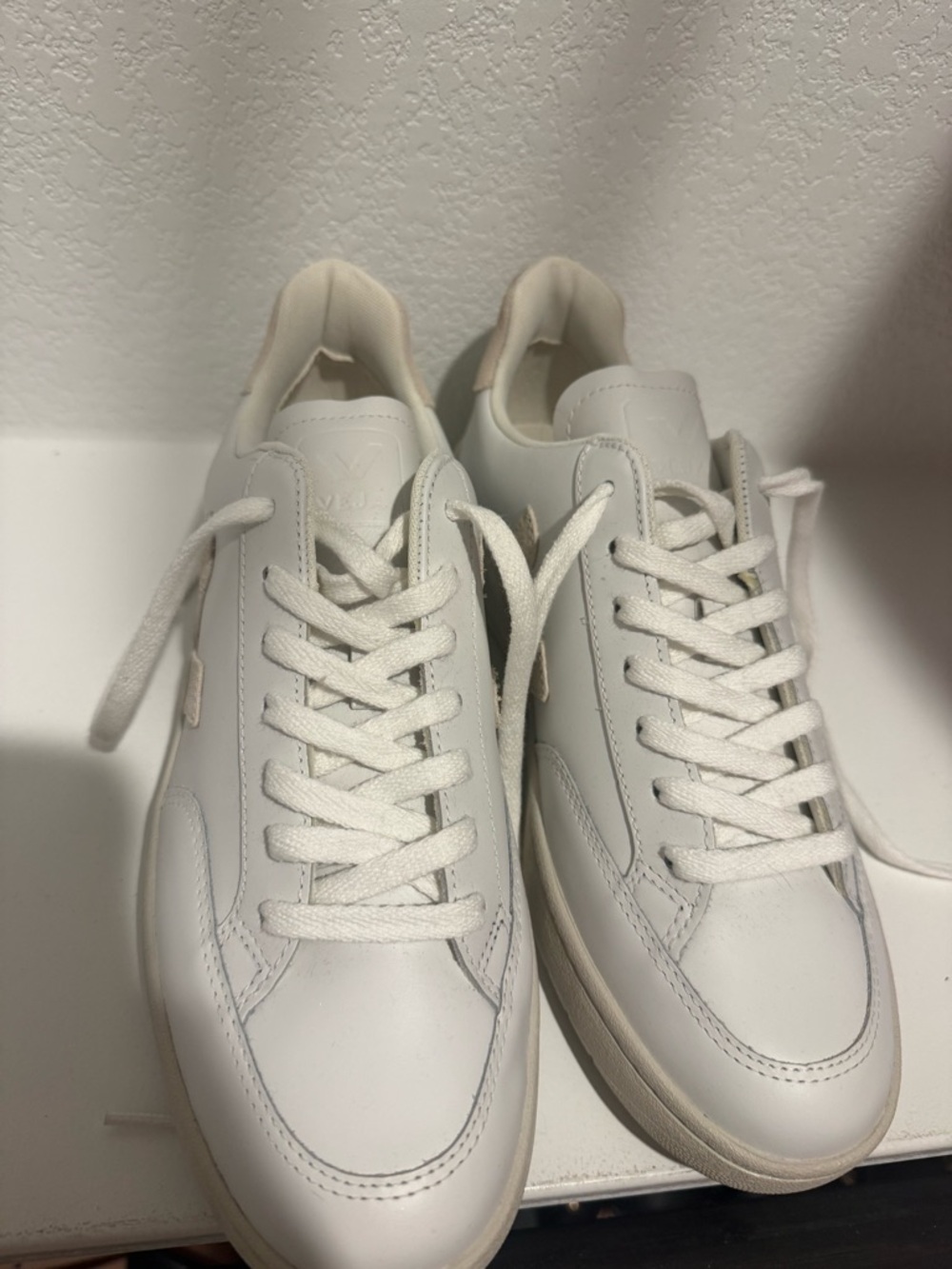 VEJA V-12 Leather White Sable Women's Size 10 - Picture 4 of 6